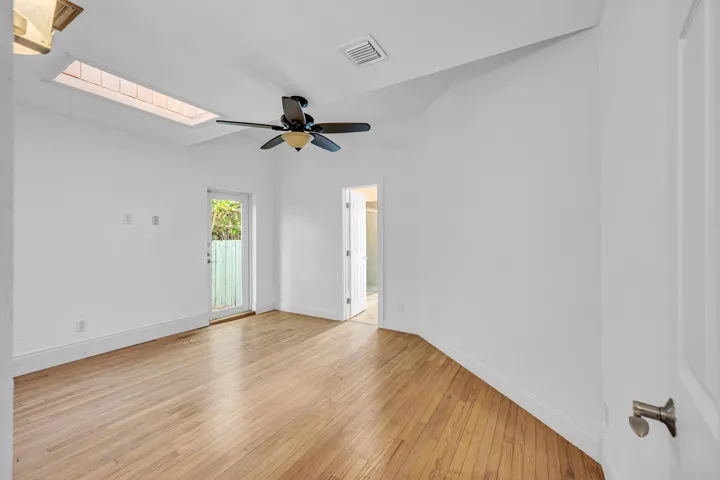 1413 NE 4TH CT-41