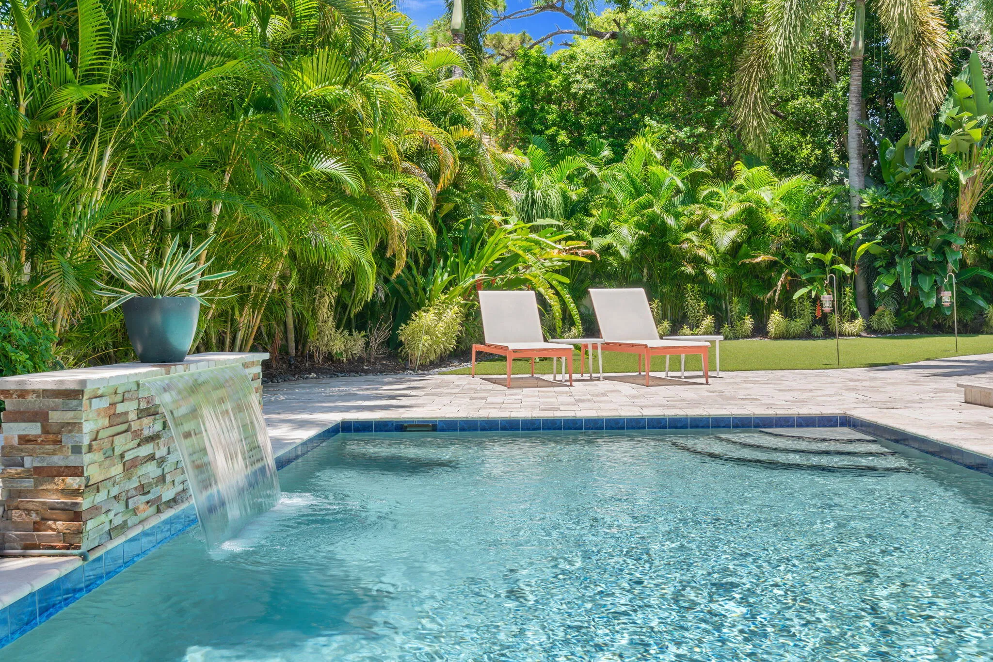 63-web-or-mls-633 NE 20th St, Wilton Man