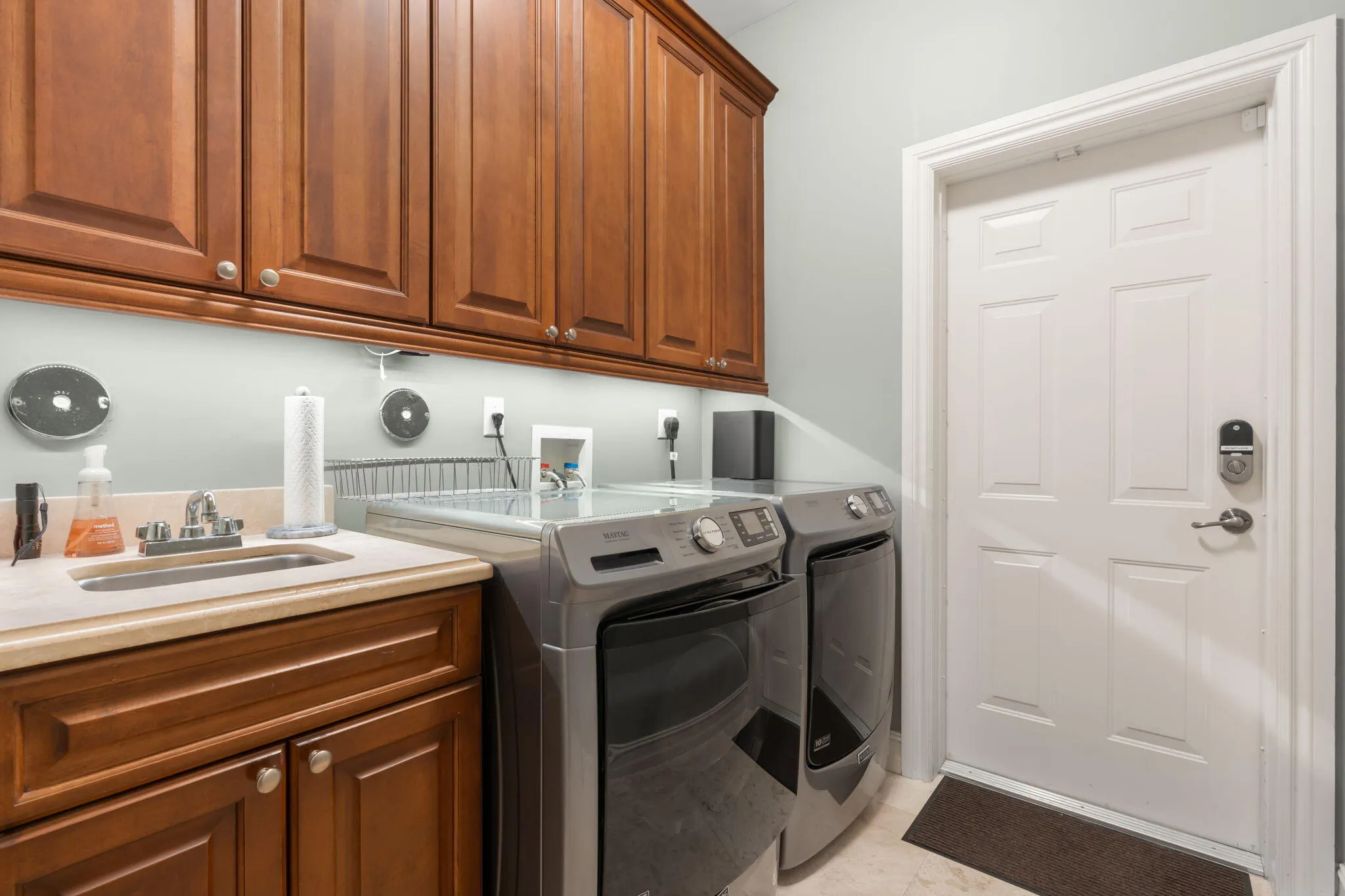 29-web-or-mls-633 NE 20th St, Wilton Man