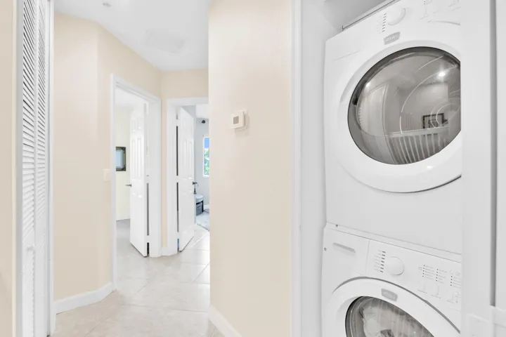 Private Laundry