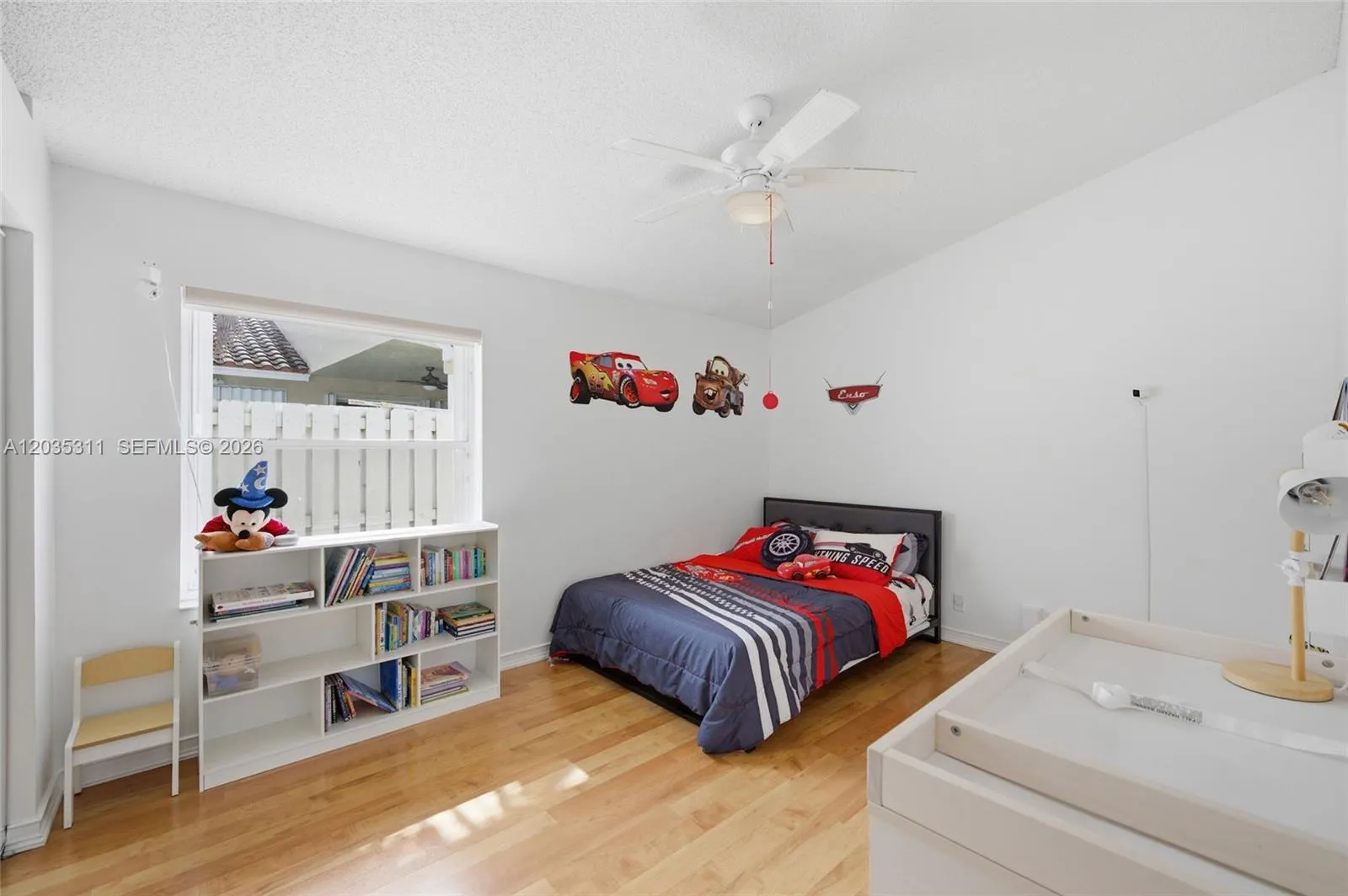 Photo 25