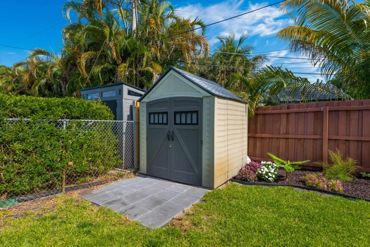 1777NE46thStOaklandPark-27