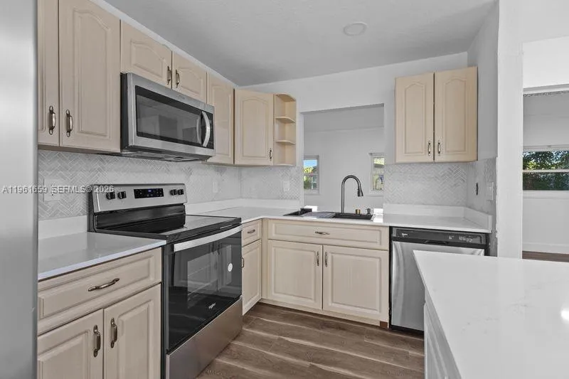 ME 11