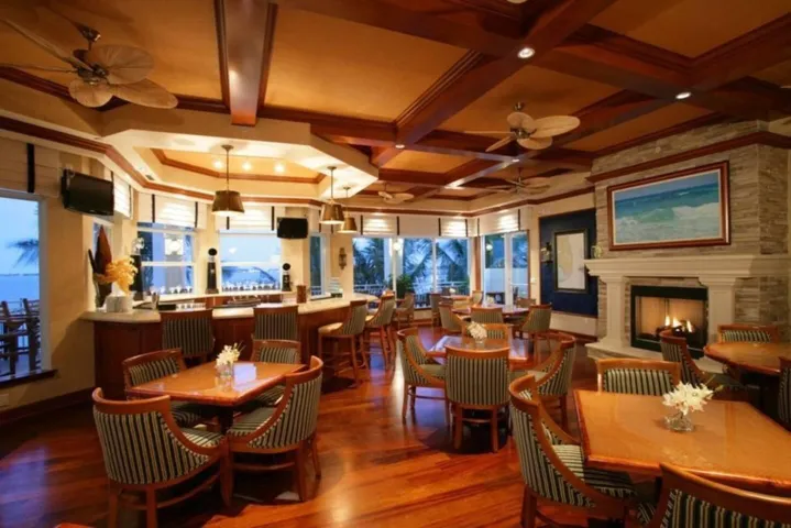 Restaurant in Club