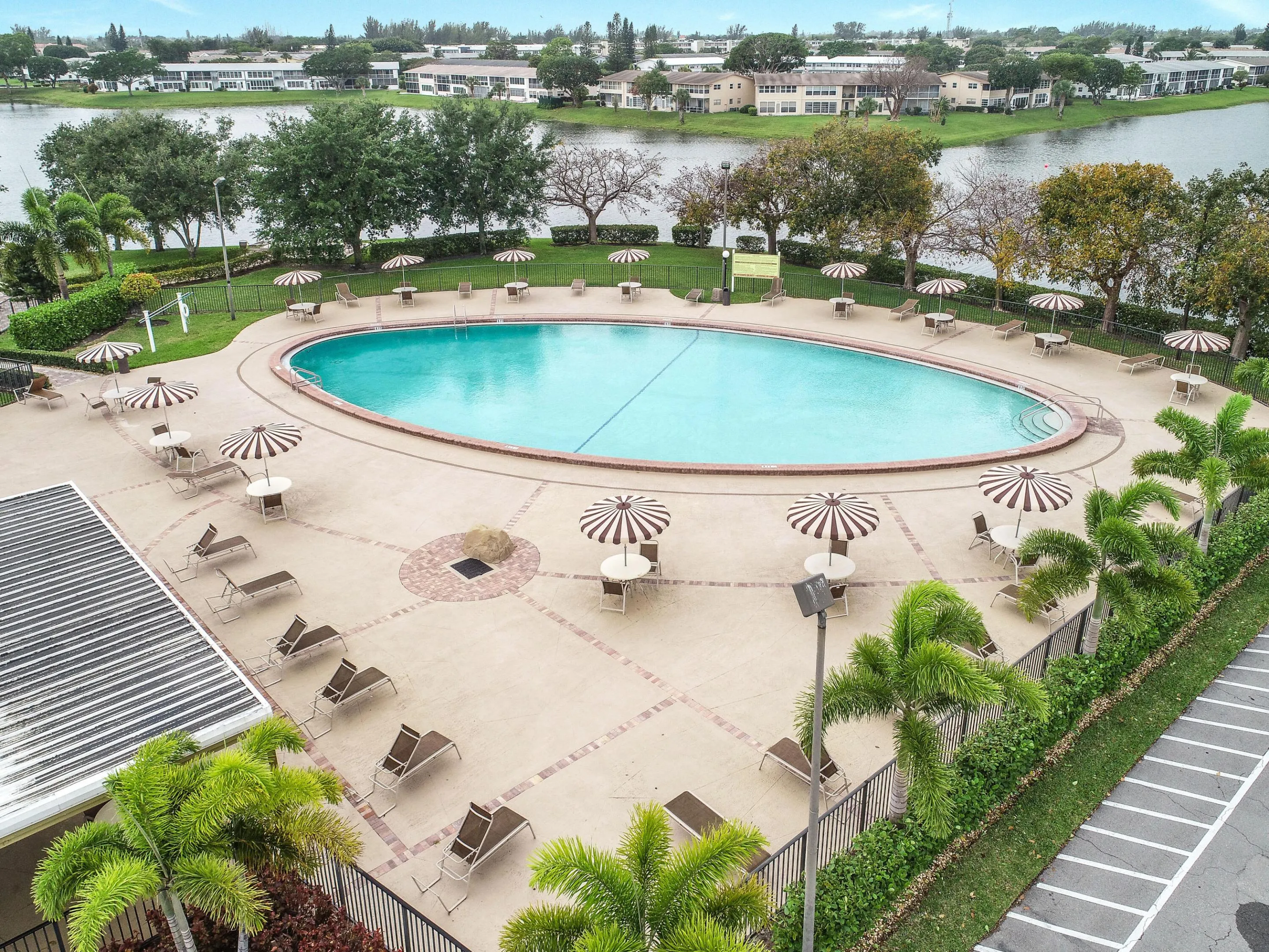 CenturyVillageAmenities(7)