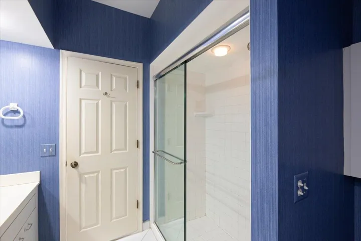 PRIMARY EN SUITE