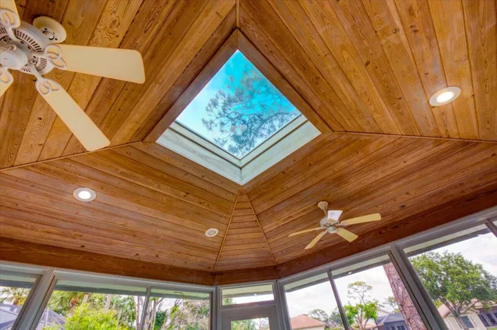 WOOD FEATURE ON PATIO