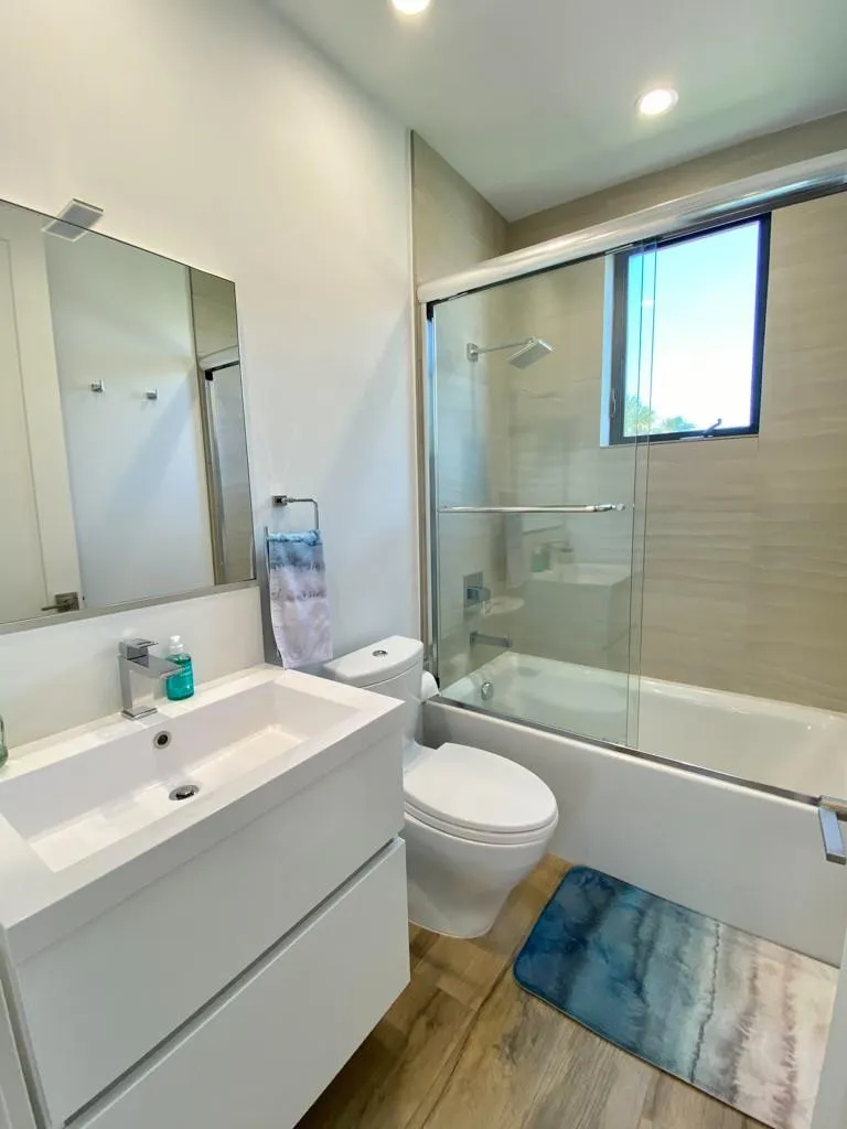 2nd floor bath