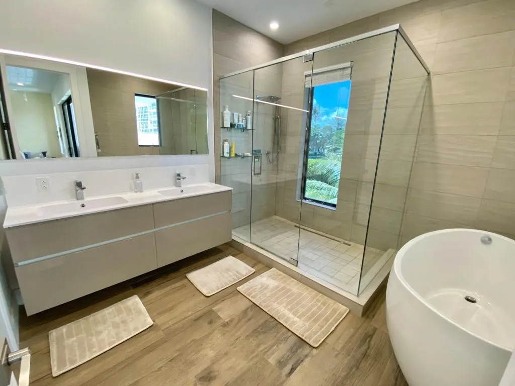Primary bath