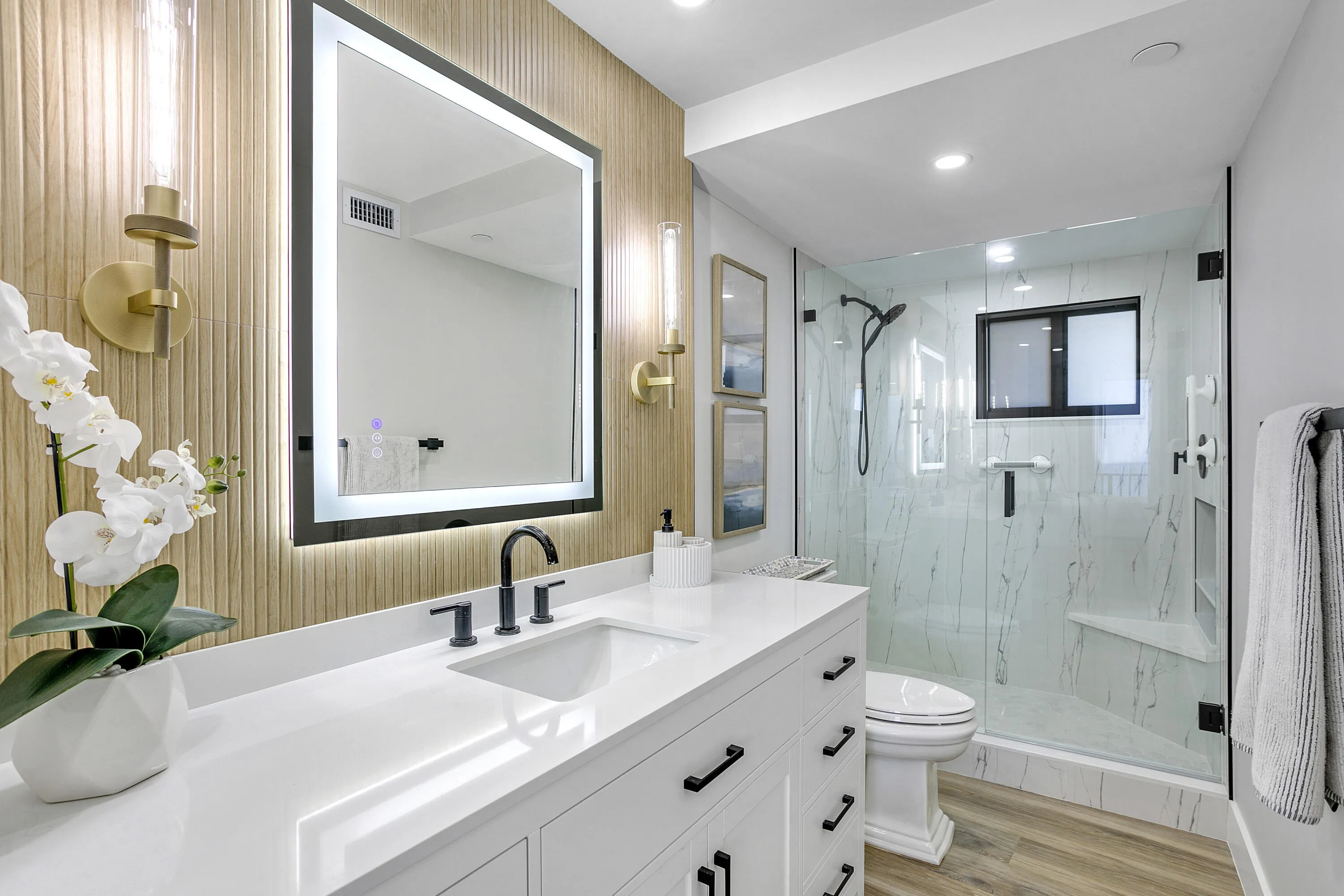 Primary Ensuite Bath