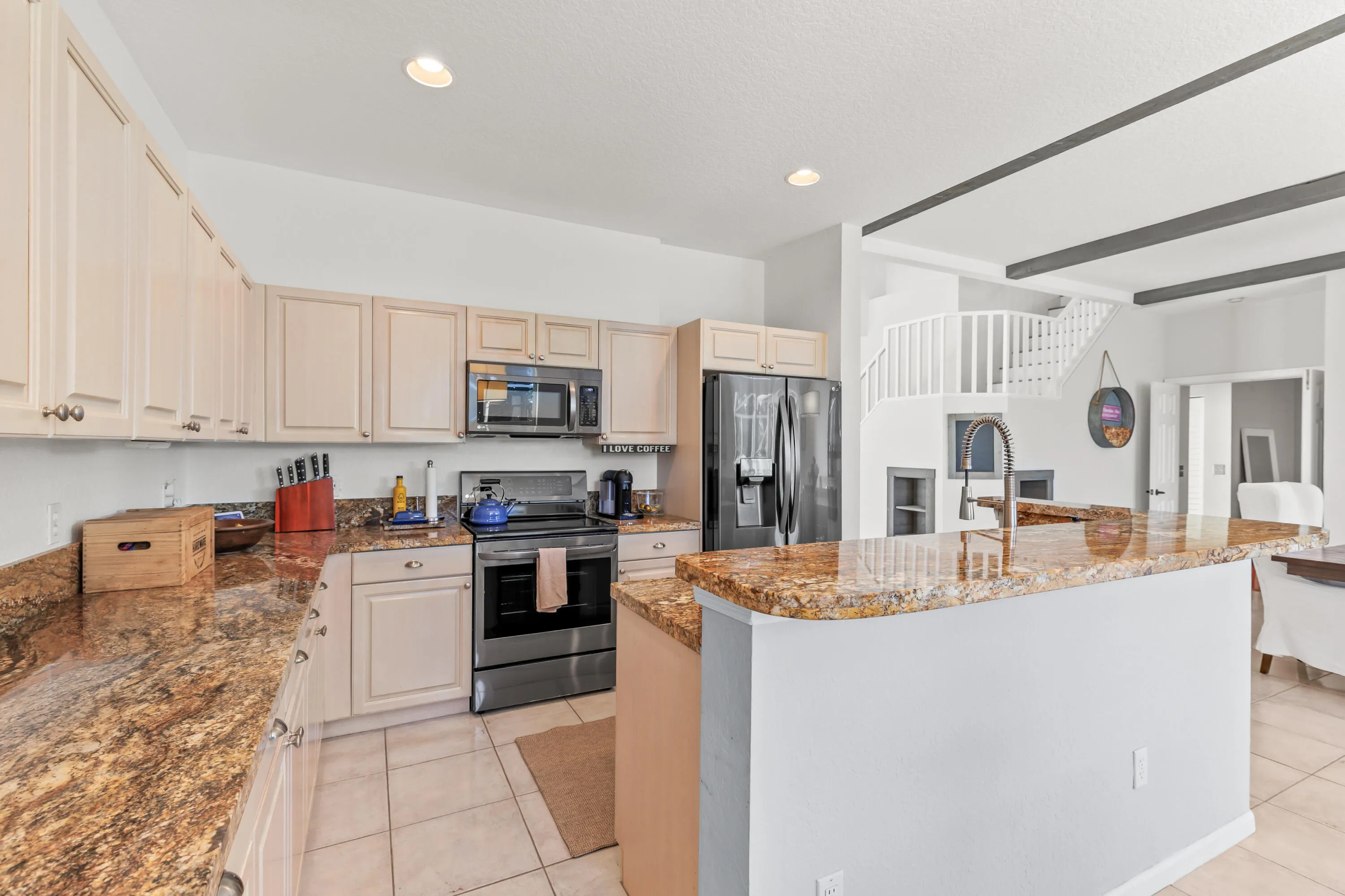 Kitchen 1 - 4