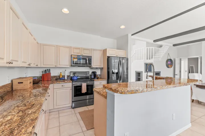 Kitchen 1 - 4