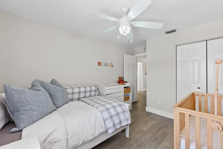 Bedroom 1 - 2