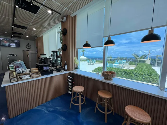Restaurant/Cafe in Condo