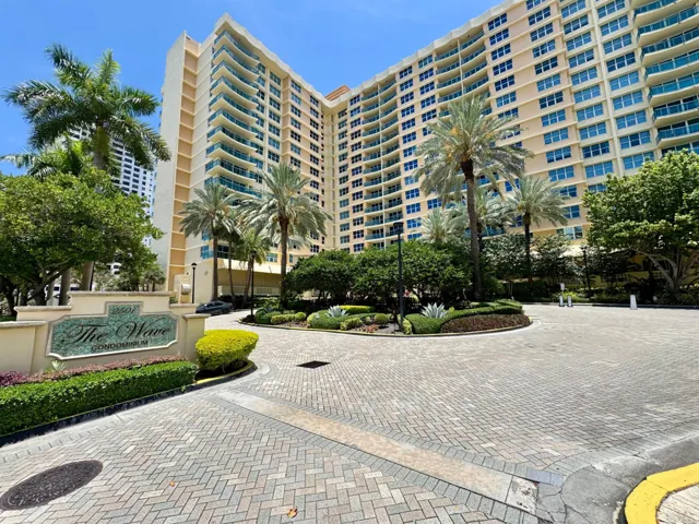 The Wave Condo
