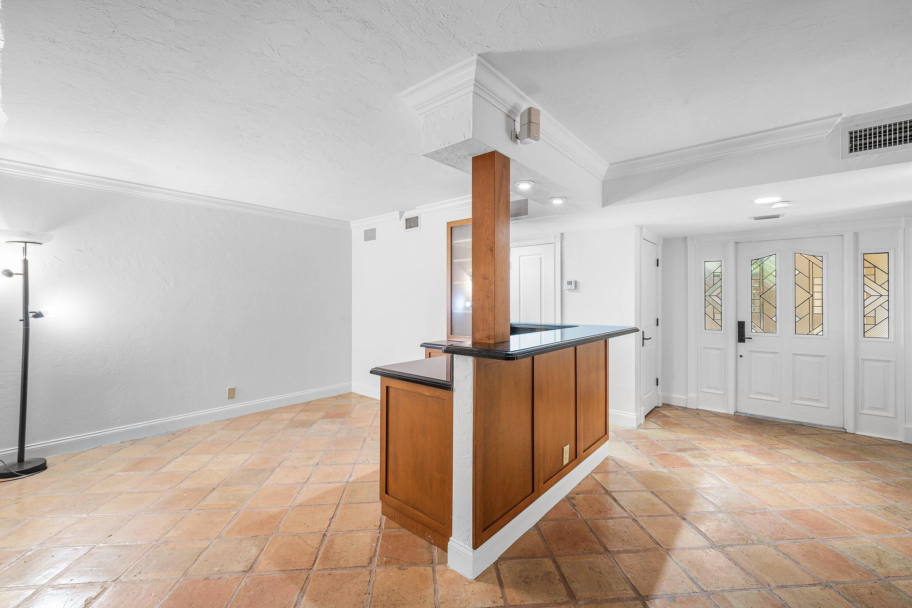 008-16VíaLago-BoyntonBeach-FL-33435-SMAL