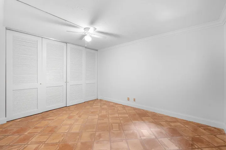 021-16VíaLago-BoyntonBeach-FL-33435-SMAL