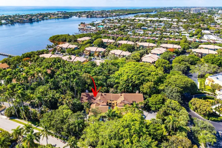 038-16VíaLago-BoyntonBeach-FL-33435-SMAL