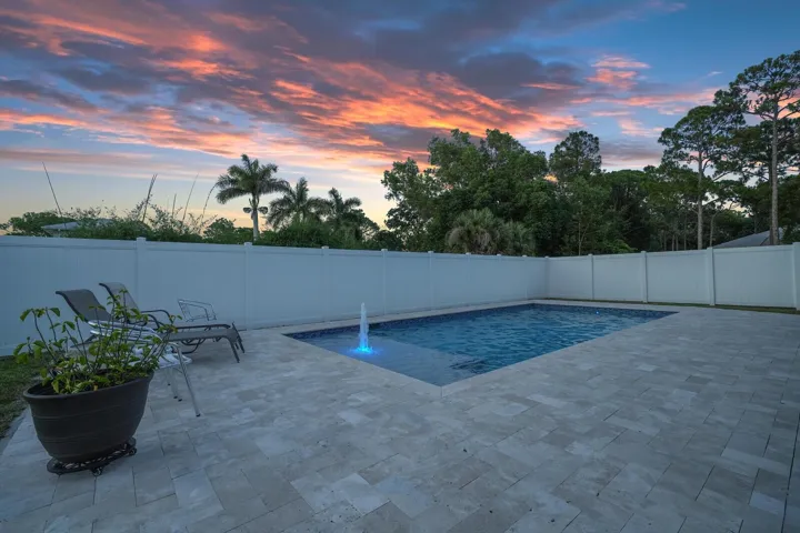 71_Twilight_8_mls