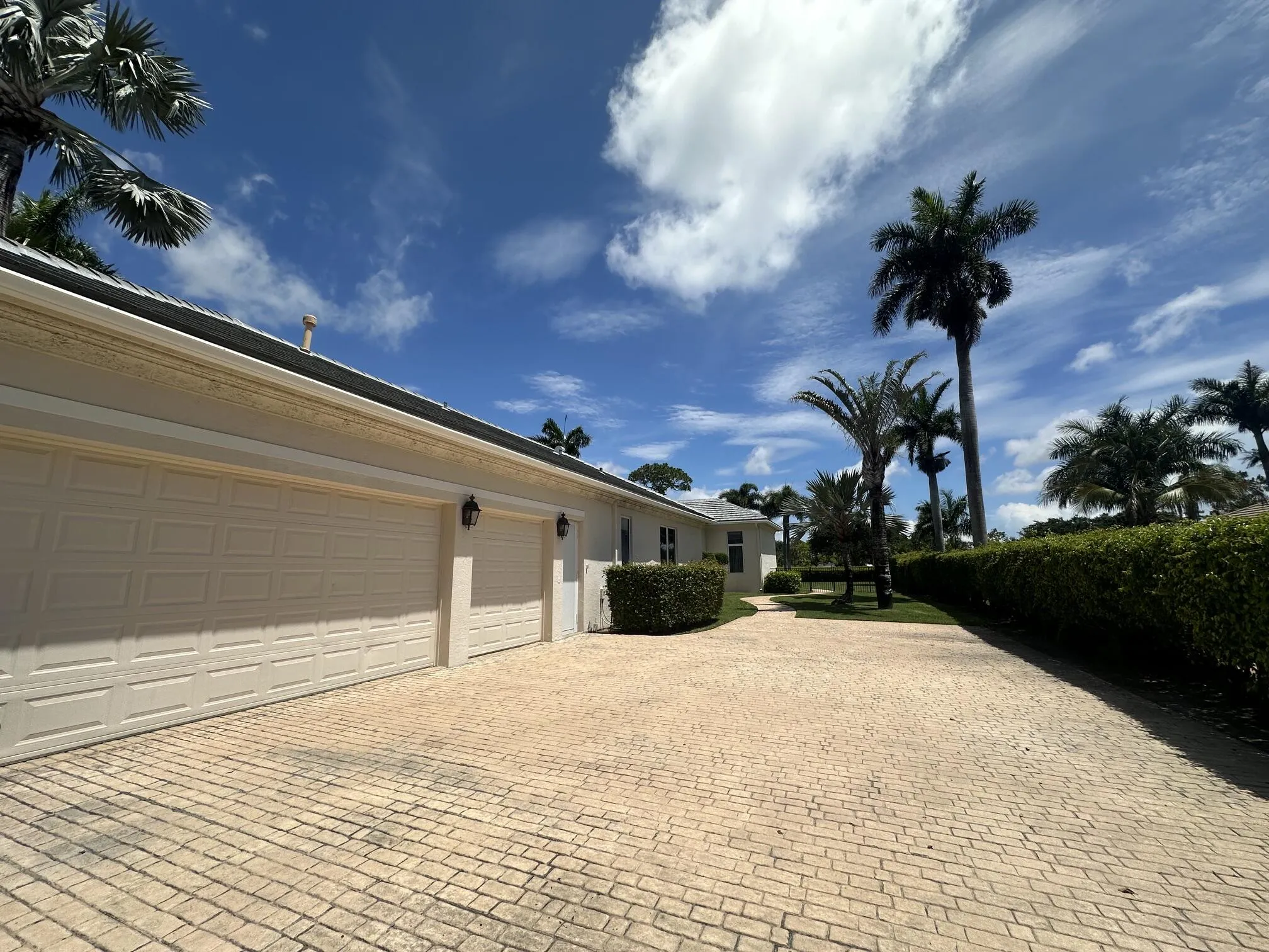 3-car Garage