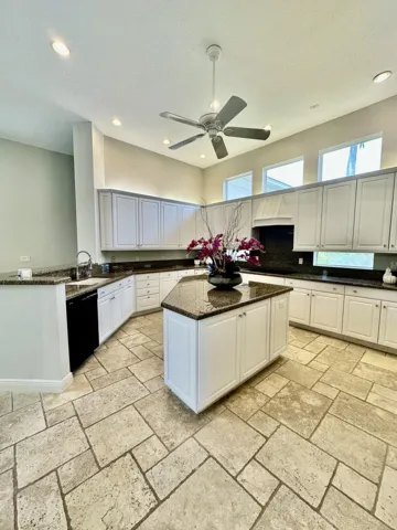 Kitchen with Island