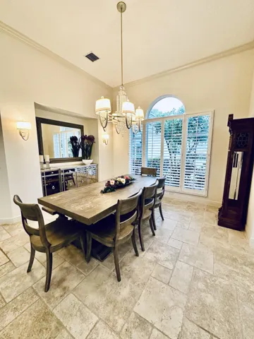 Formal Dining