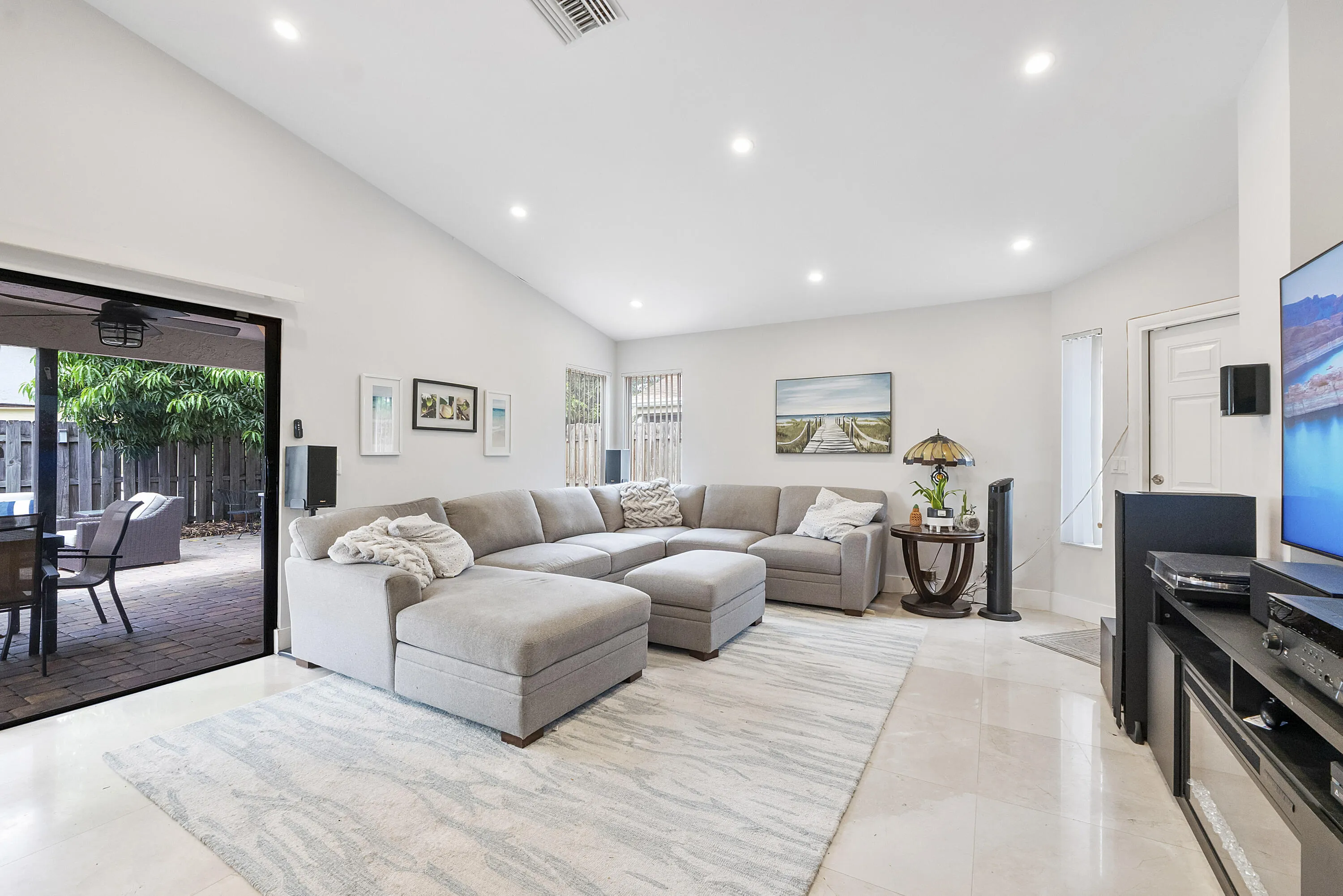 3441 Nw 20th St_026