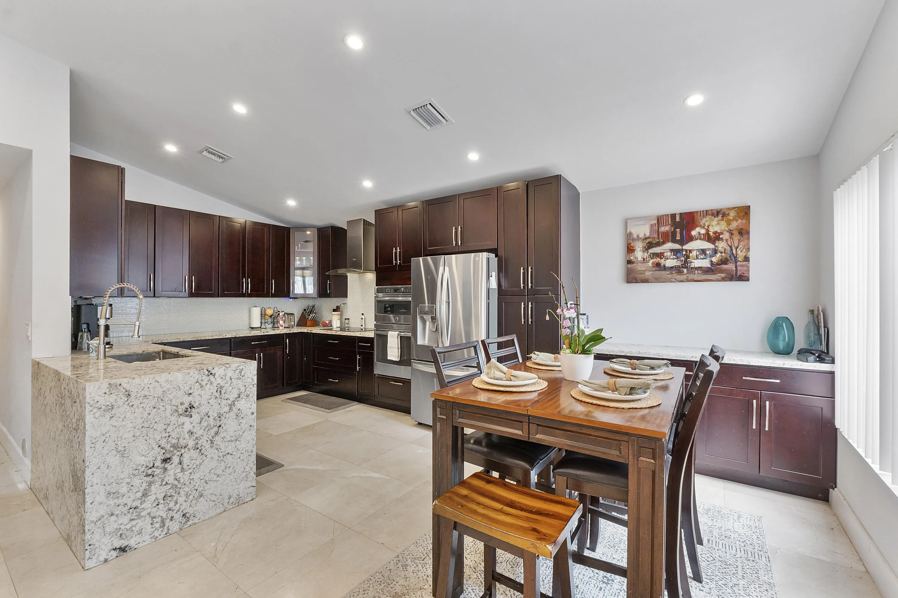 3441 Nw 20th St_030