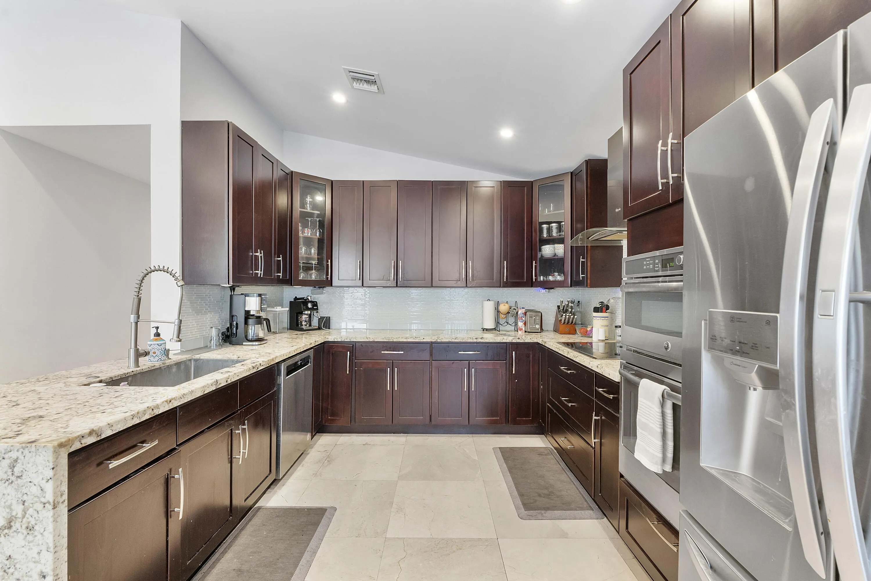 3441 Nw 20th St_032