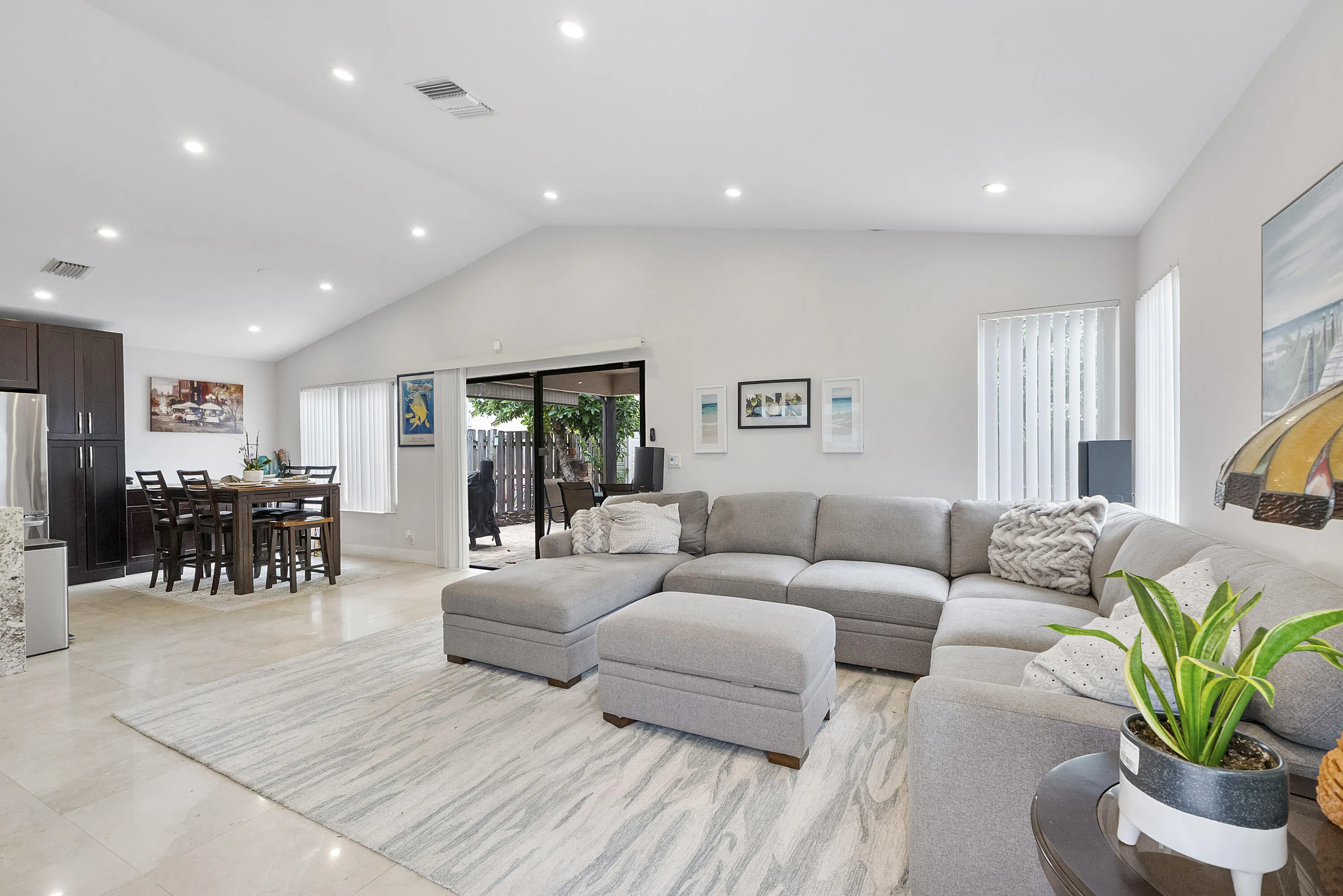 3441 Nw 20th St_025