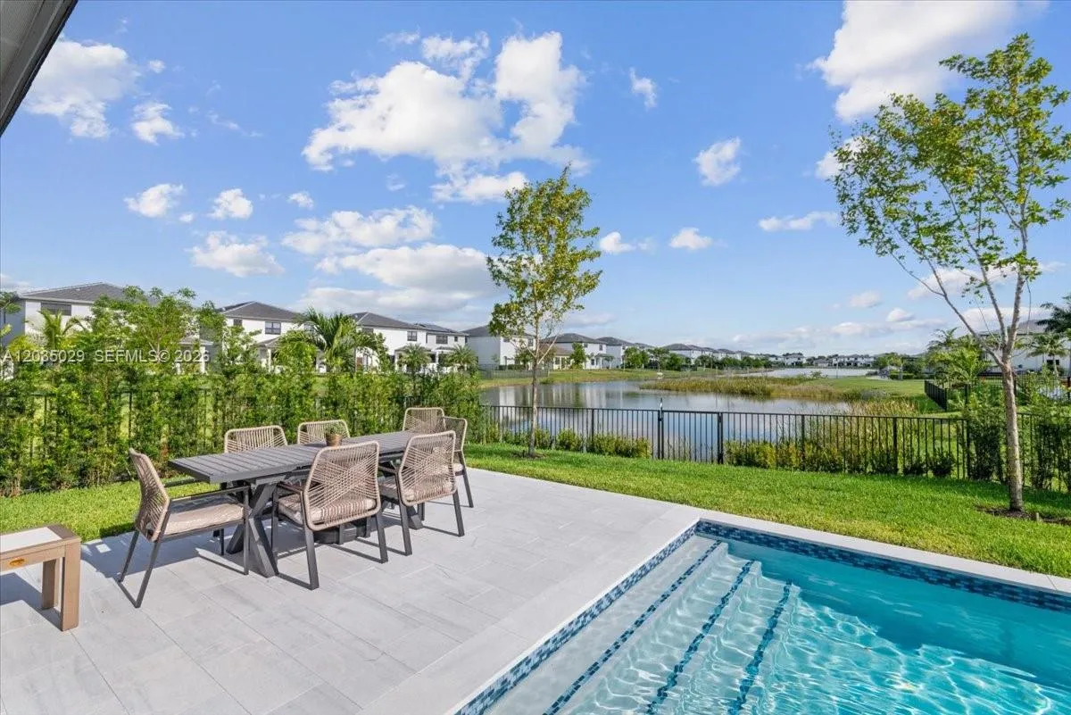 Property photo 99