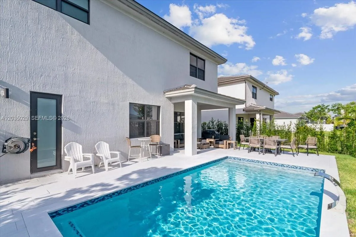 Property photo 103