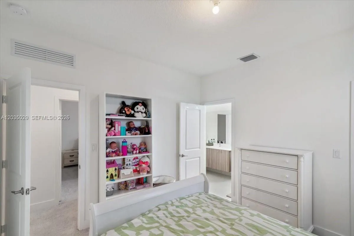 Property photo 74