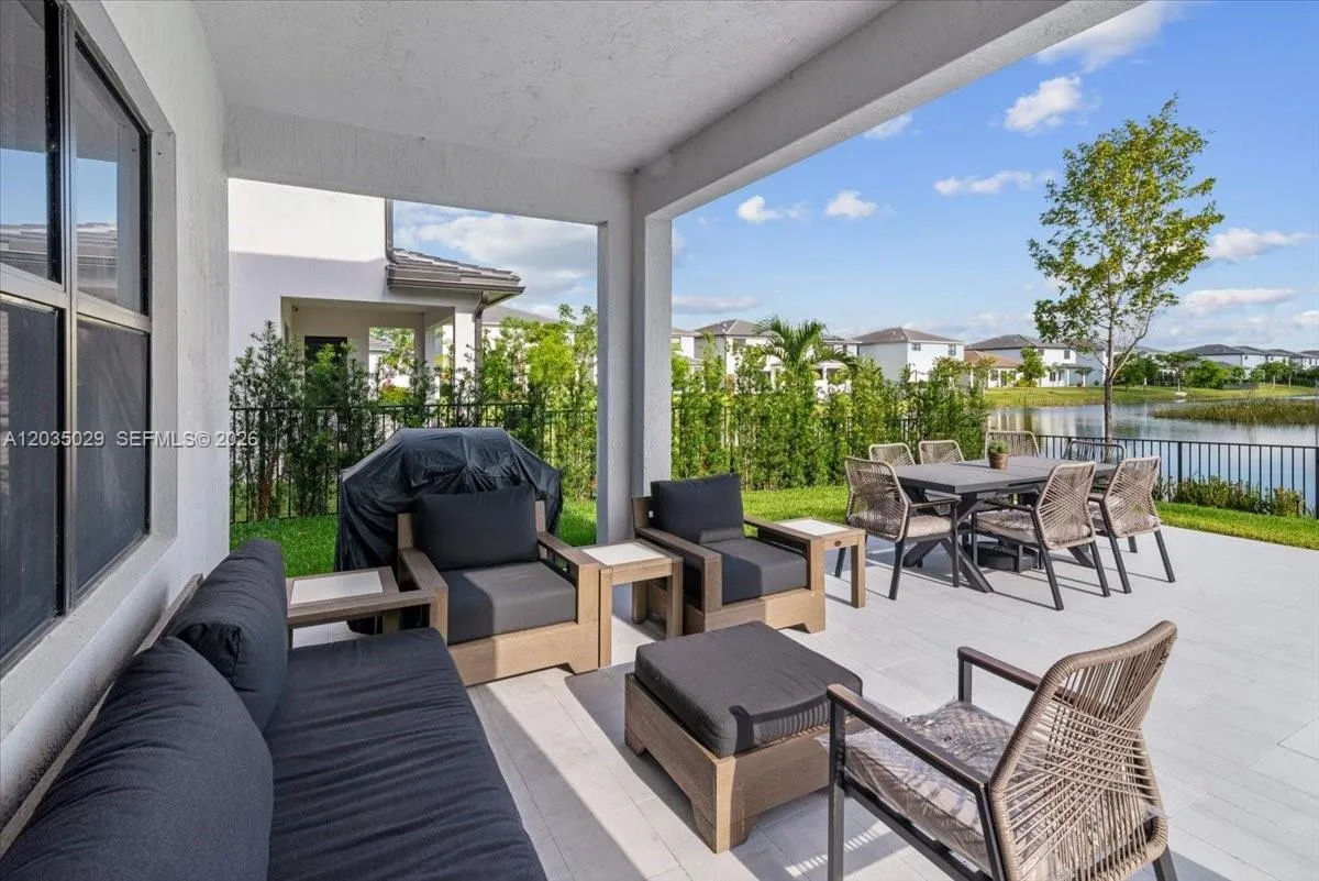 Property photo 94