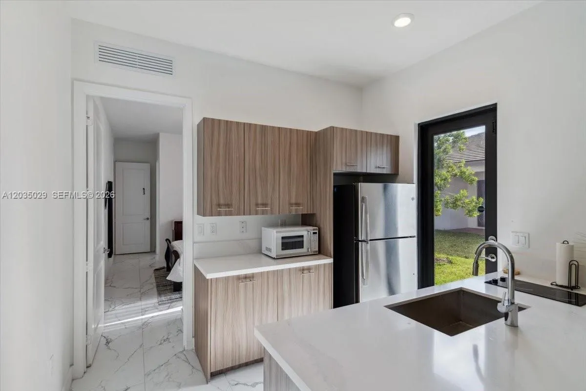 Property photo 77