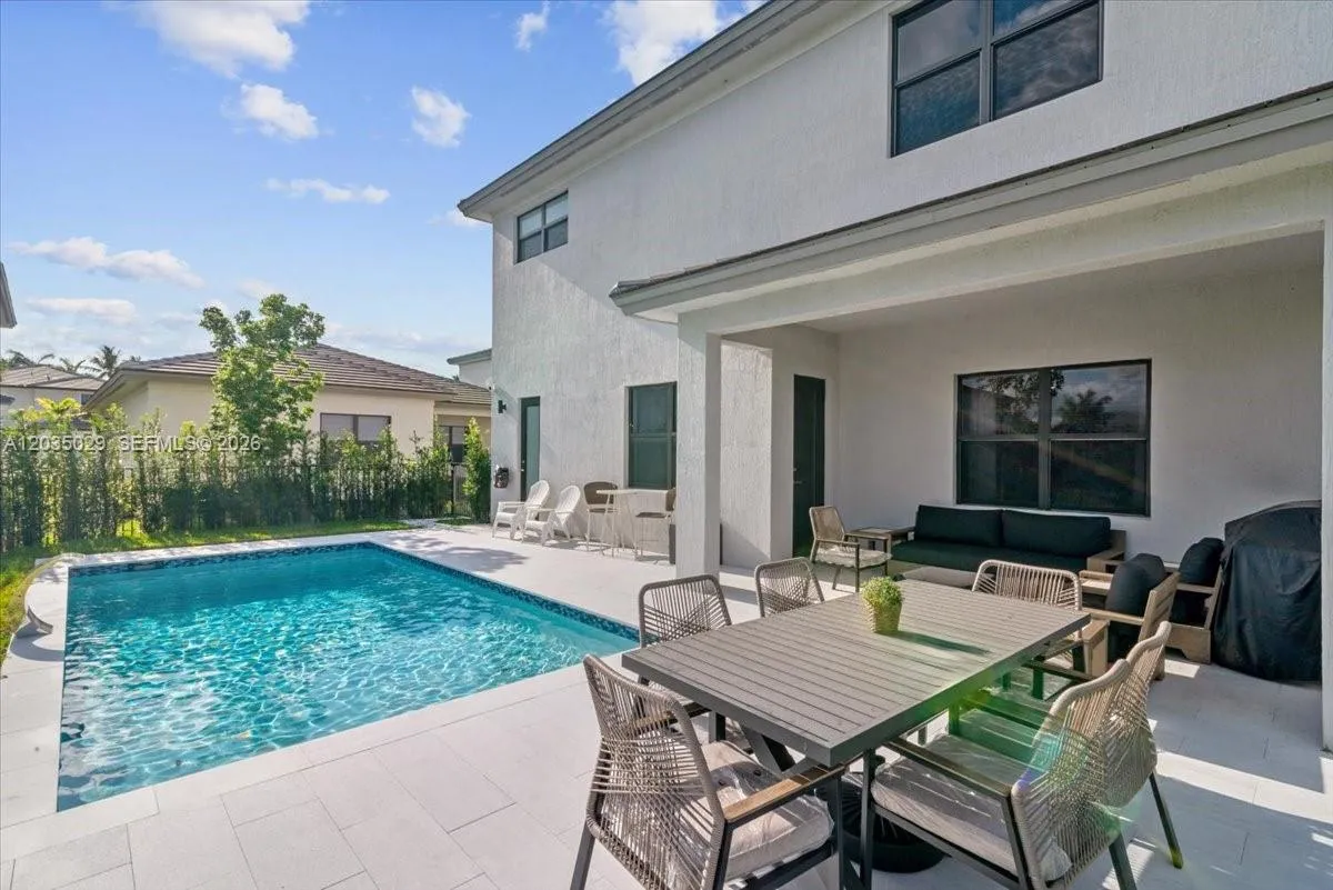 Property photo 97