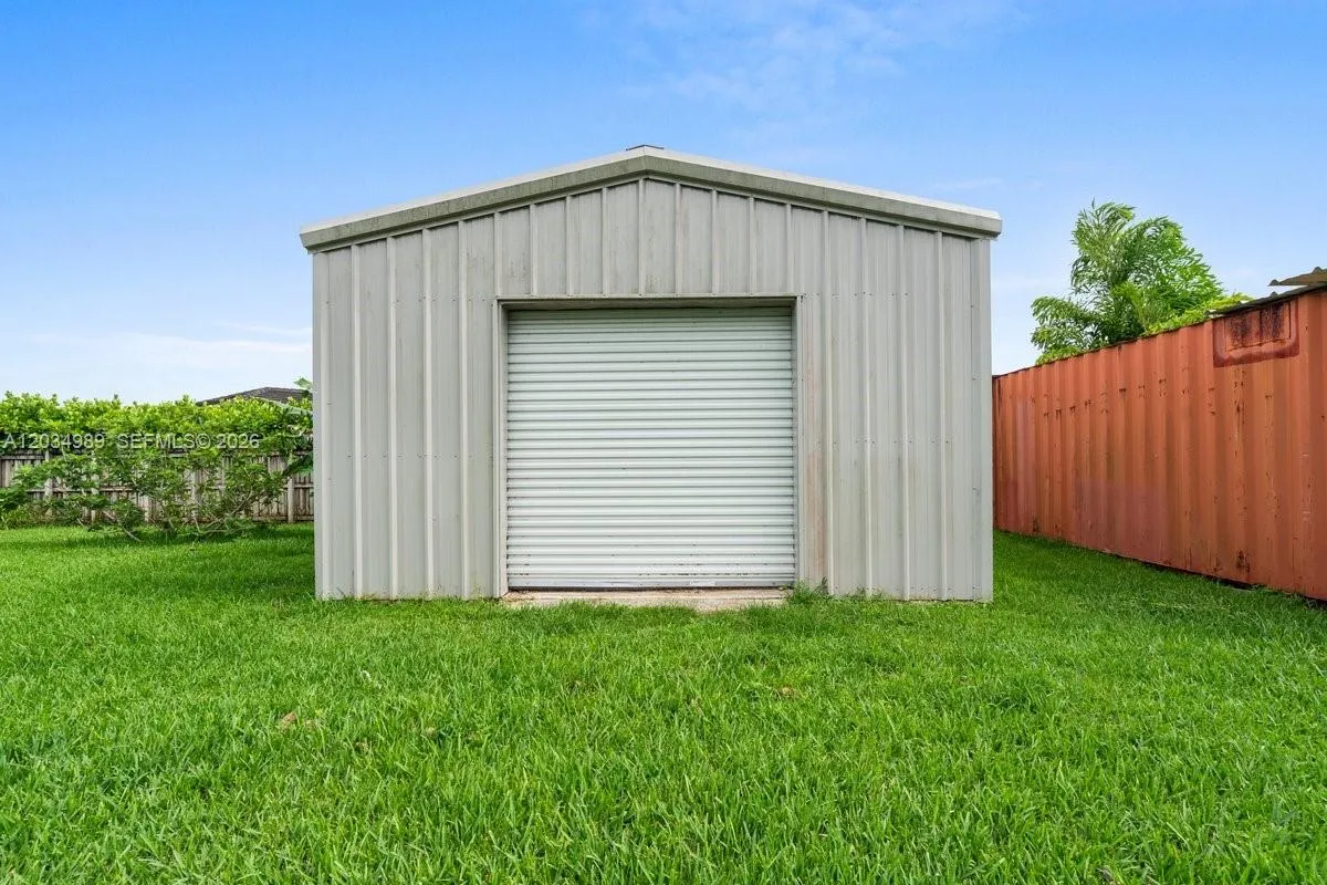 Property photo 24
