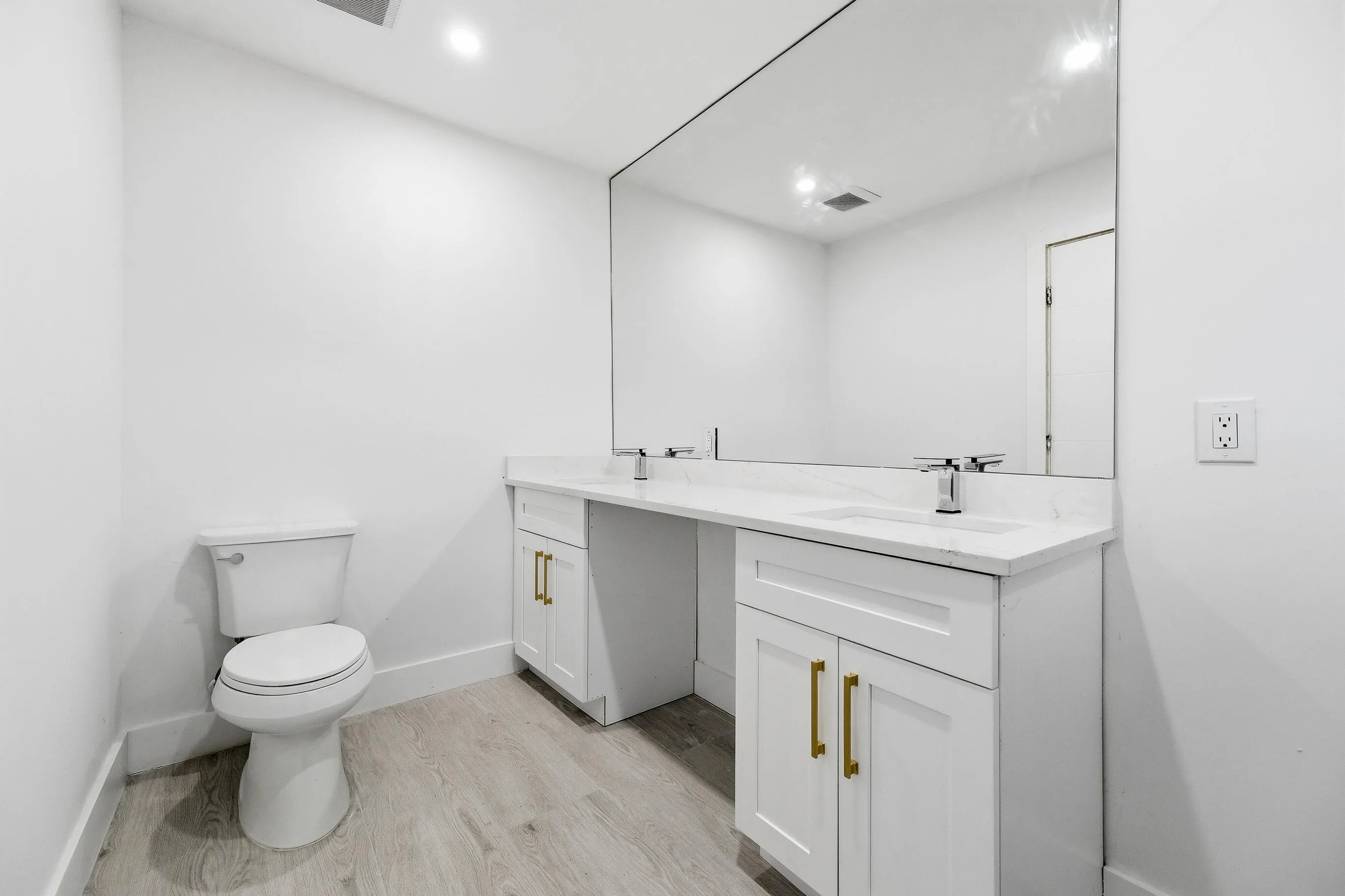 216 NE 23rd Ave - Pompano Beach - Florid