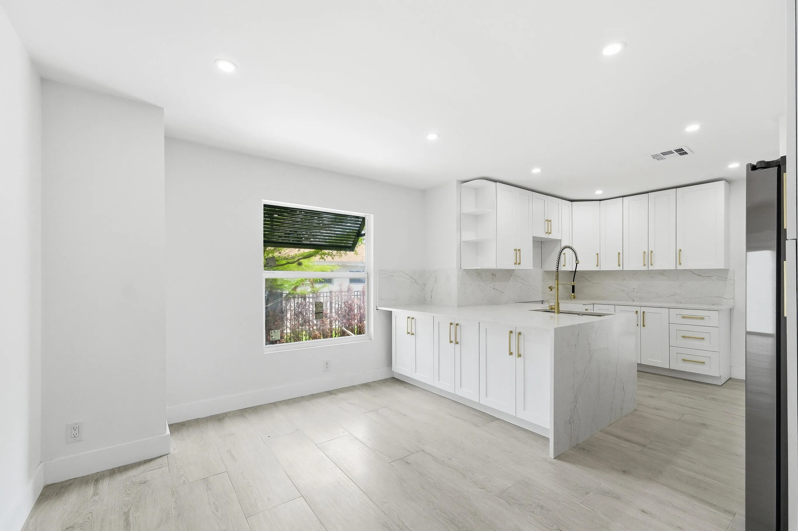 216 NE 23rd Ave - Pompano Beach - Florid