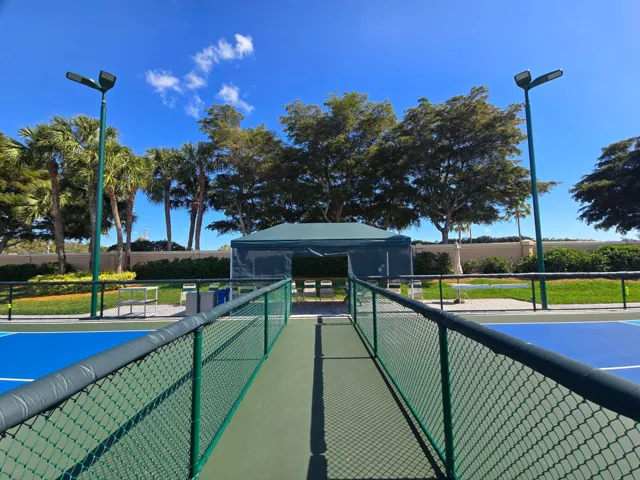 Pickleball Courts