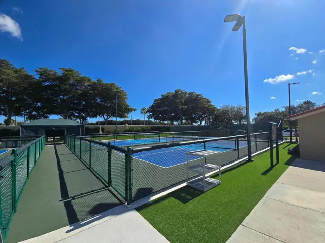 Pickleball Courts