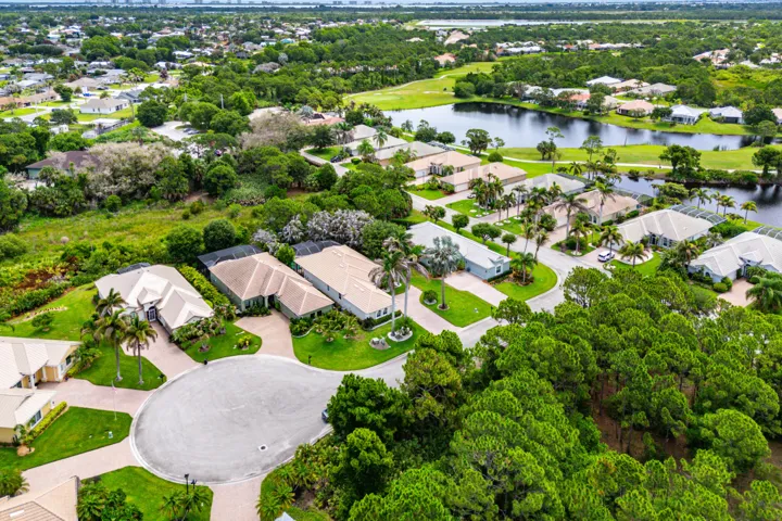 039-4717NorthwestWinterOakCourt-JensenBe