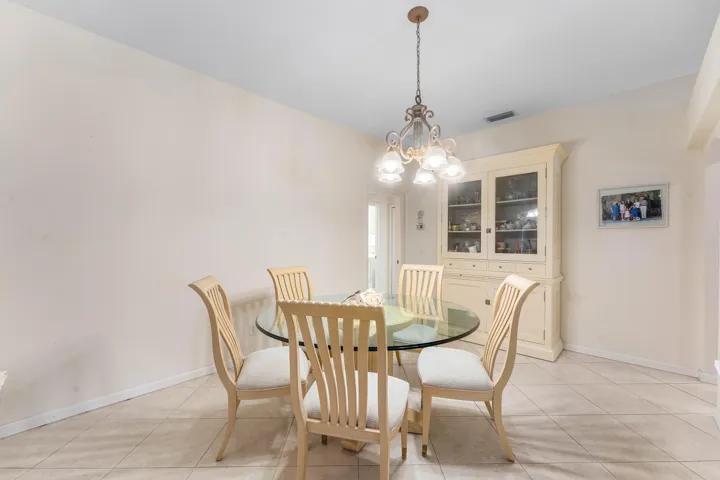 006-4717NorthwestWinterOakCourt-JensenBe