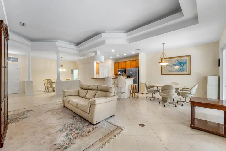 010-4717NorthwestWinterOakCourt-JensenBe