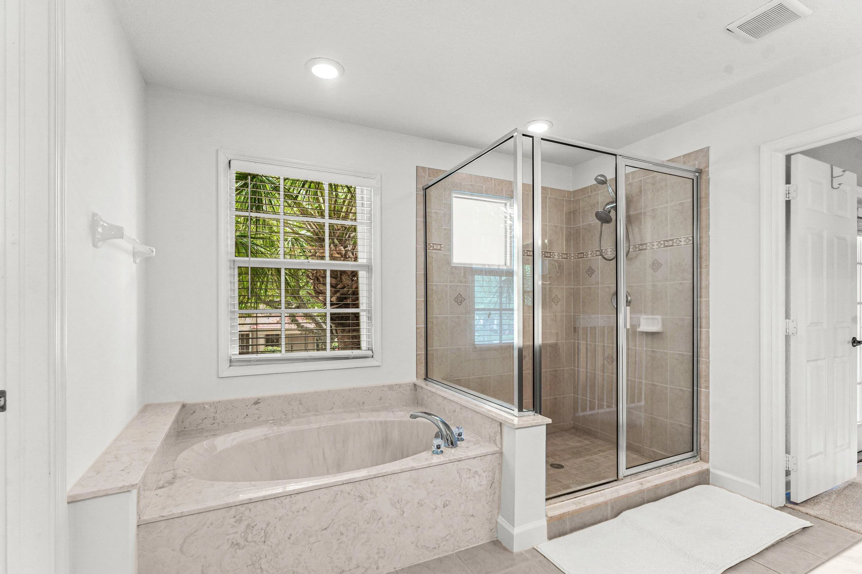 Primary En-Suite
