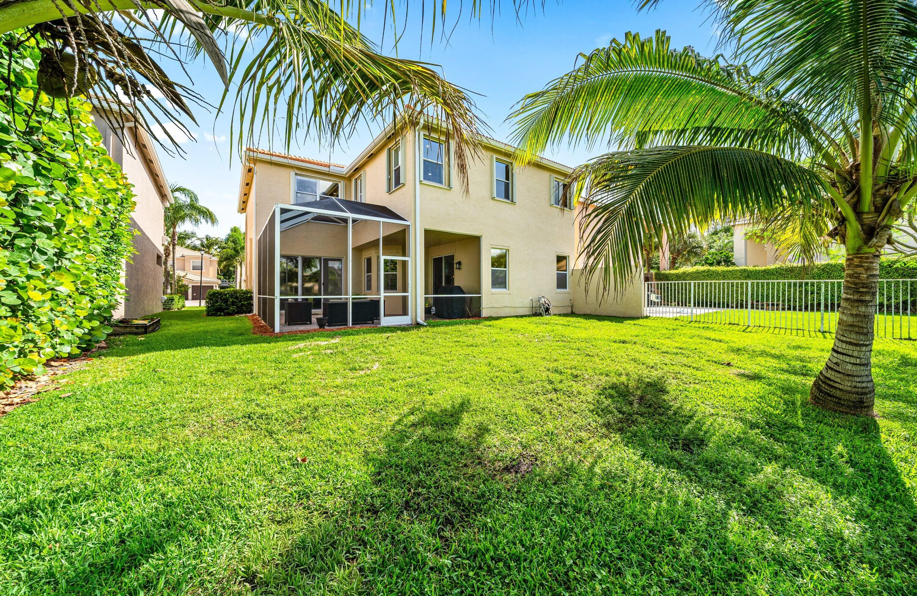 044-7048ViaLeonardo-LakeWorth-FL-33467-S