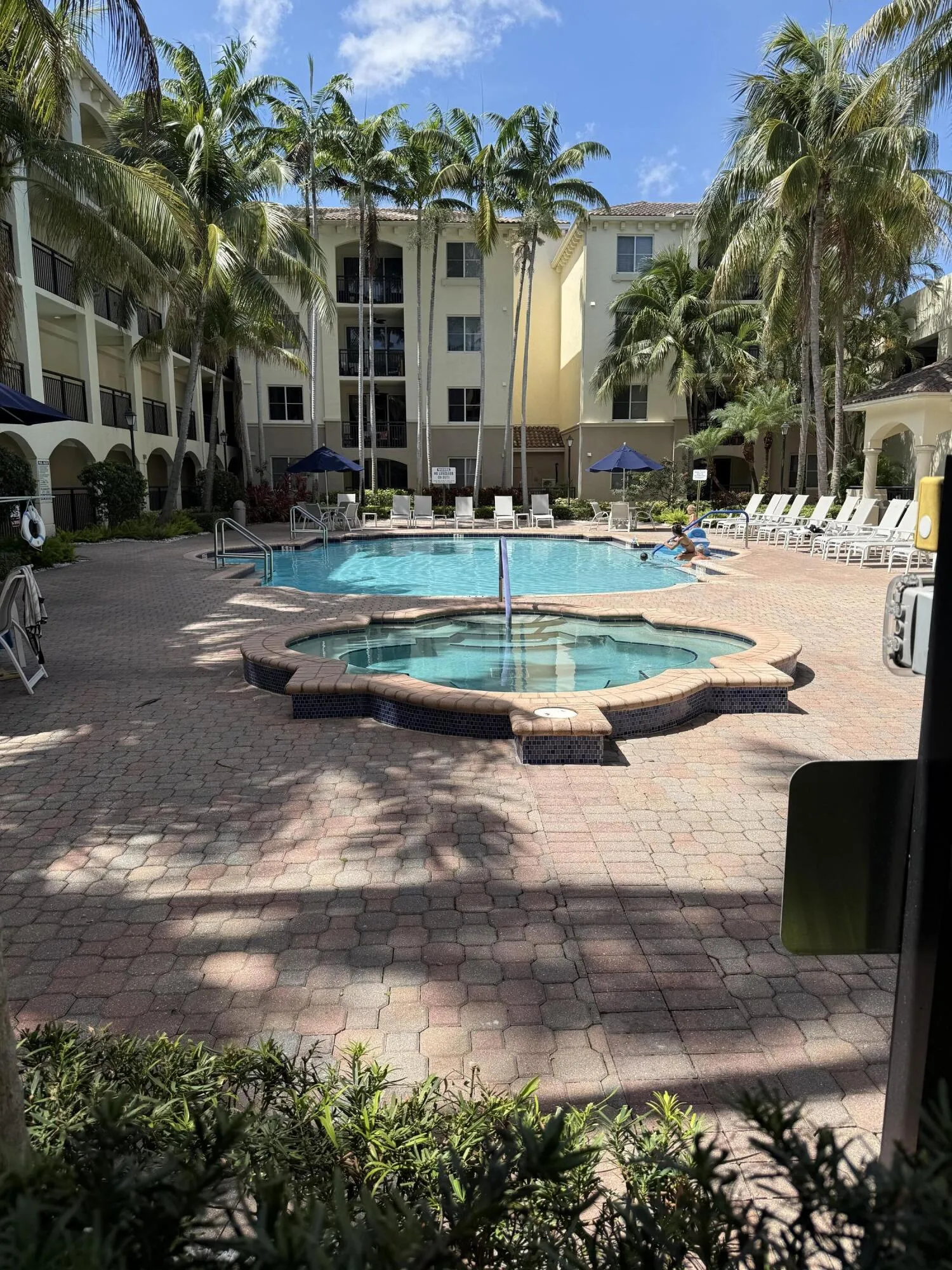 Pool & Hot Tub