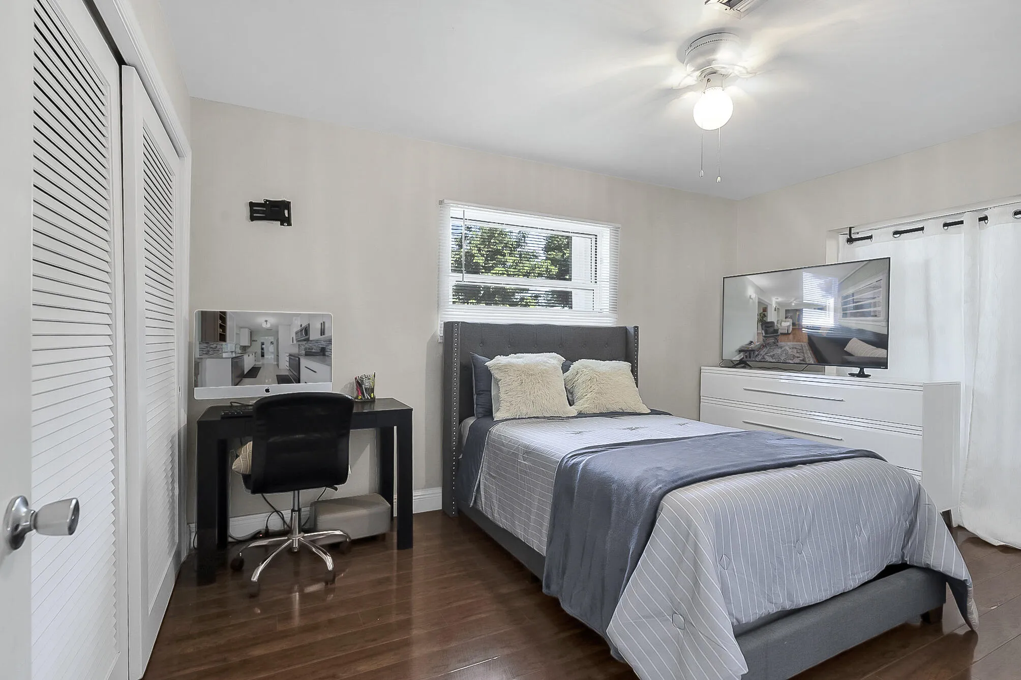 2nd guest bedroom