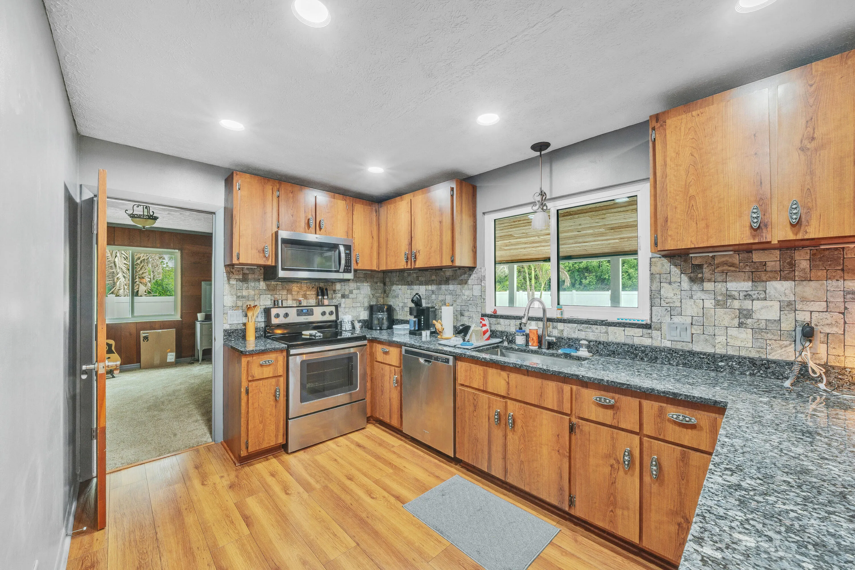 Property photo 25