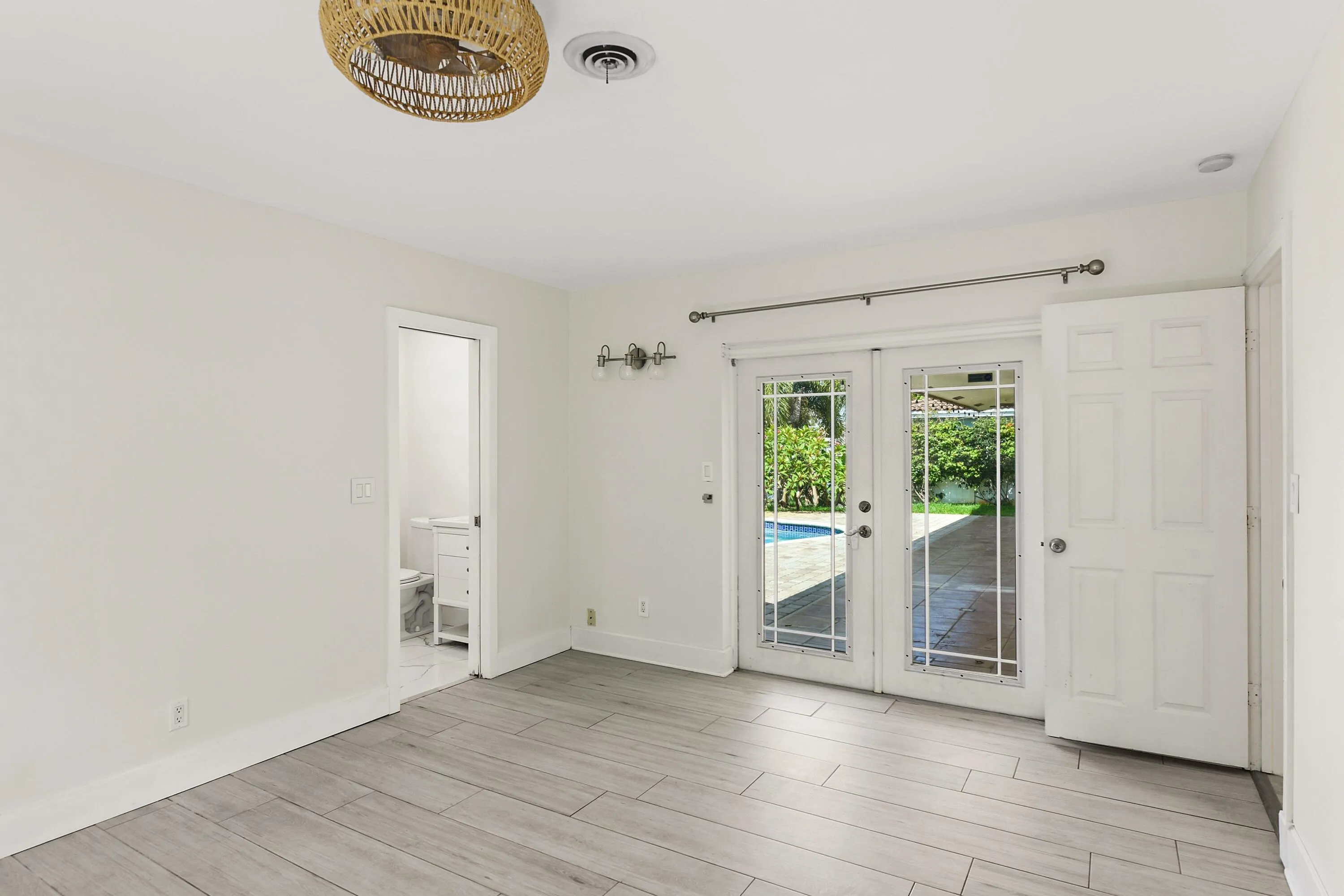 022-029-1460 NE 55th St Ryan-4200x2802